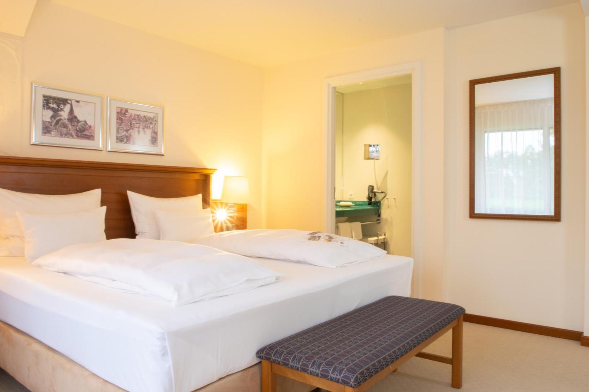Fletcher Parkhotel De Wiemsel Отмарсум Екстериор снимка