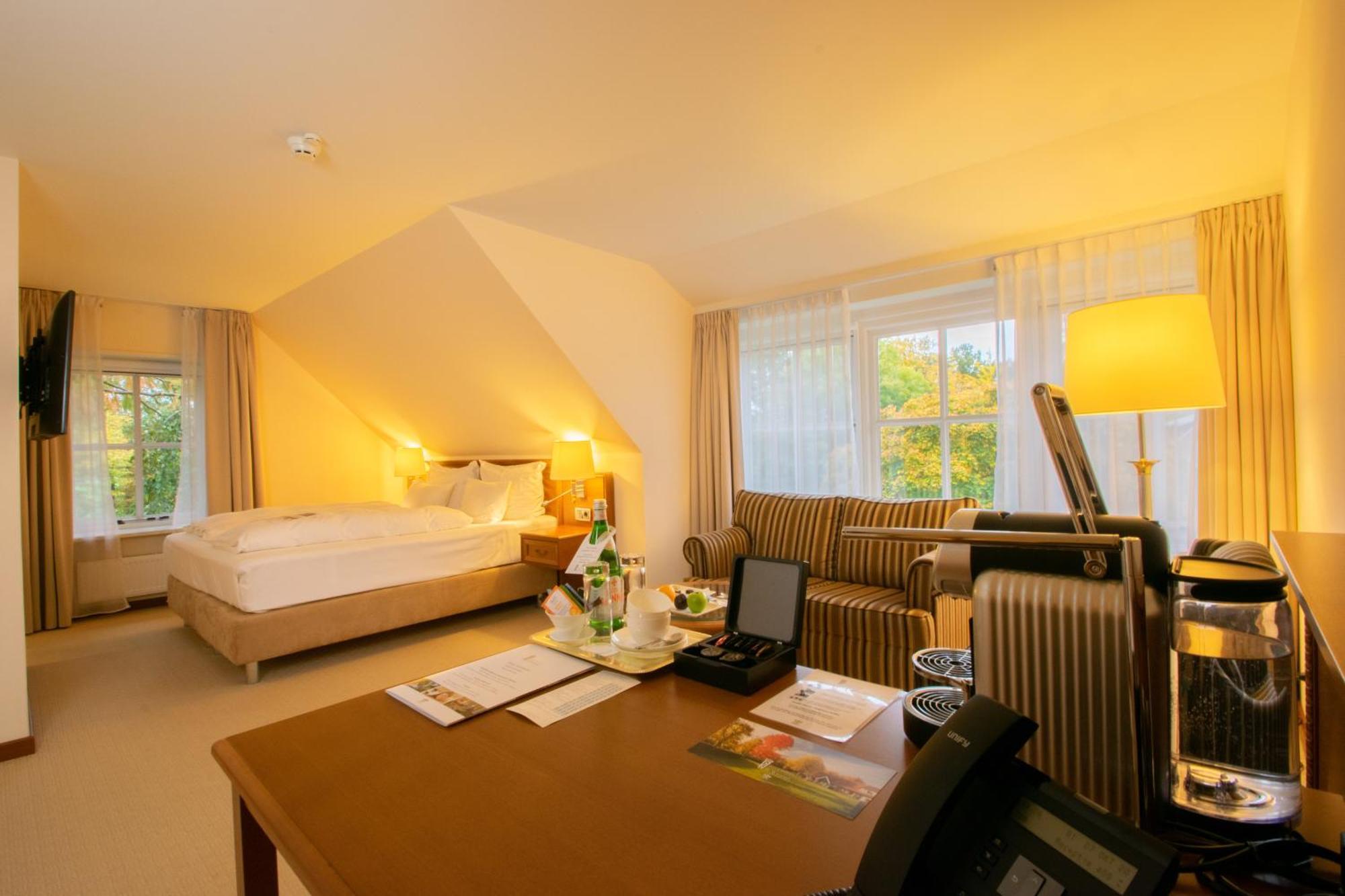 Fletcher Parkhotel De Wiemsel Отмарсум Екстериор снимка