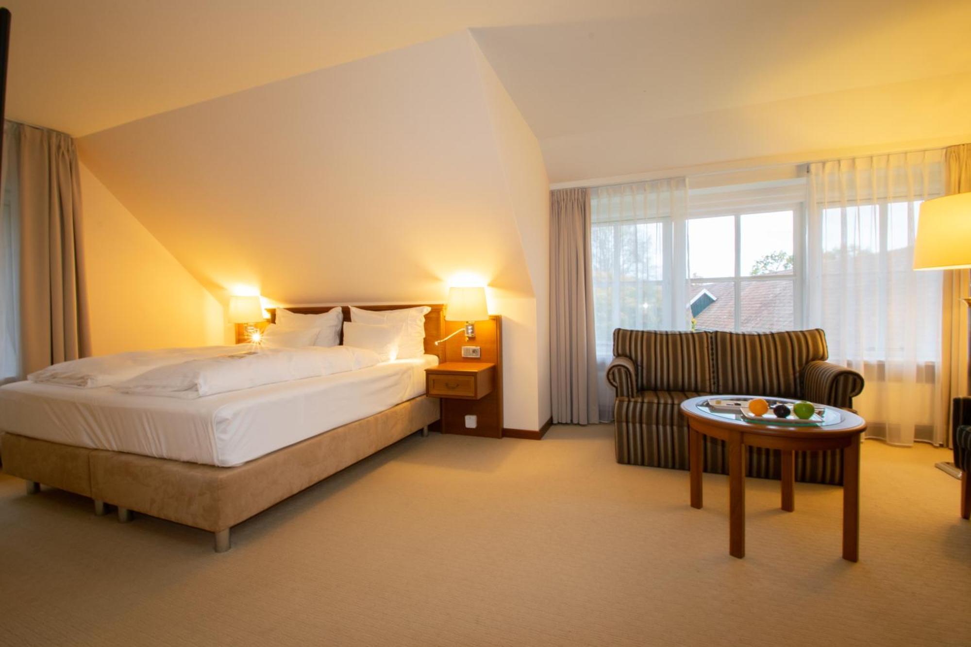 Fletcher Parkhotel De Wiemsel Отмарсум Екстериор снимка